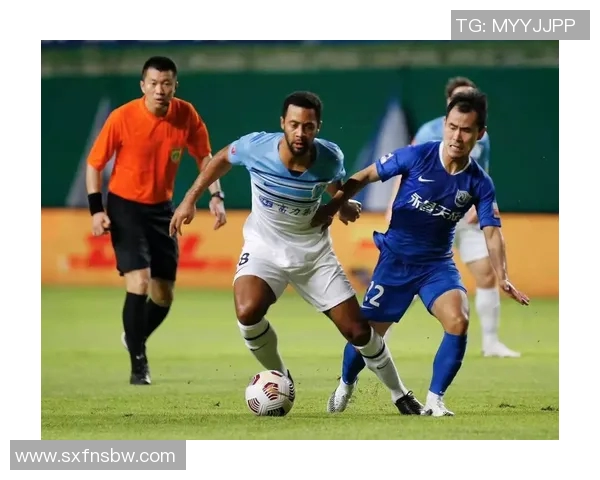 广州篮球队速度之争引发热议球迷观点各异赛场表现成焦点 广州篮球队速度之争引发热议球迷观点各异赛场表现成焦点