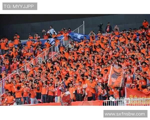 大牌足球明星齐聚青岛点燃激情球迷热情高涨